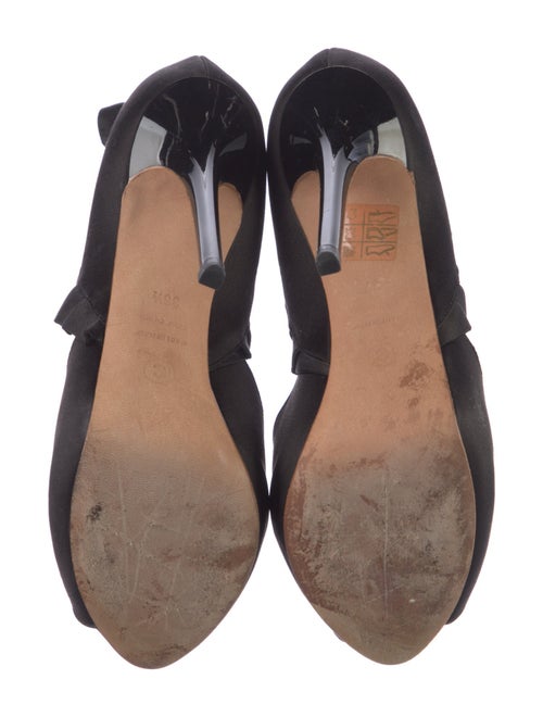 Alexander McQueen Satin Animal Print D'Orsay Pumps