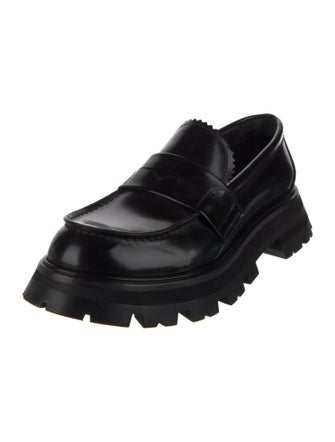 Alexander McQueen Leather Scalloped Accent Loafers