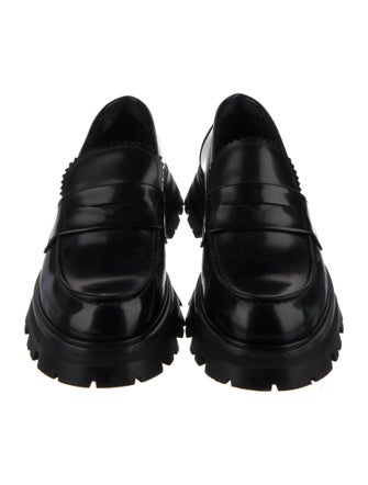 Alexander McQueen Leather Scalloped Accent Loafers