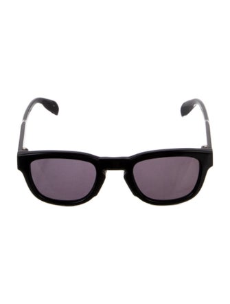 Alexander McQueen Wayfarer Tinted Sunglasses