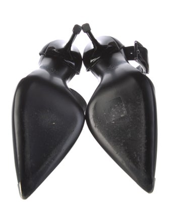 Alexander McQueen Leather D'Orsay Pumps