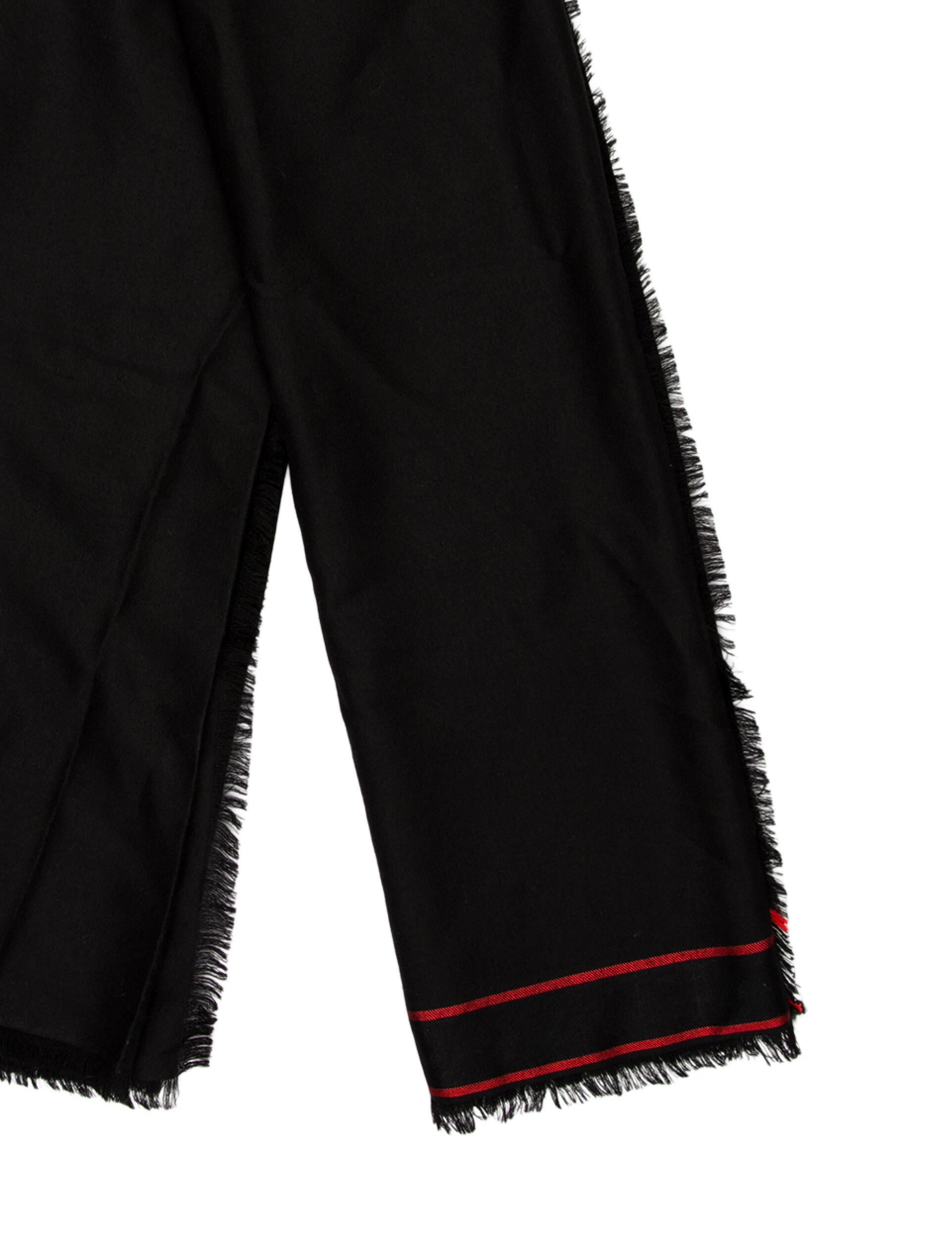 Alexander McQueen Blown-Up Selve Logo Shawl