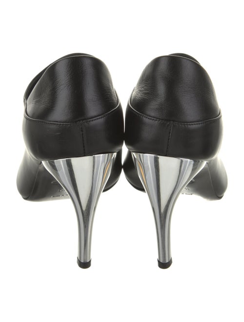 Alexander McQueen Leather Pumps