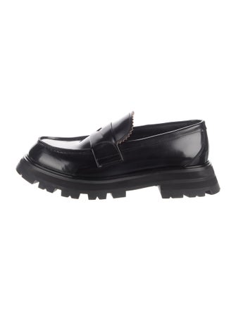 Alexander McQueen Leather Scalloped Accent Loafers