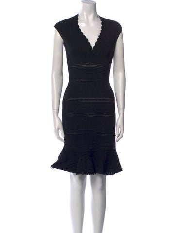 Alexander McQueen Dresses V-Neck Knee-Length Dress S