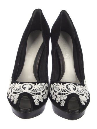 Alexander McQueen Suede Graphic Print Pumps