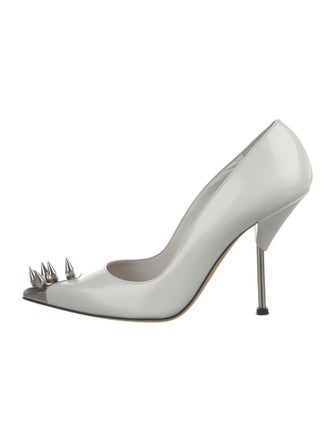 Alexander McQueen Spike Accents Leather Pumps