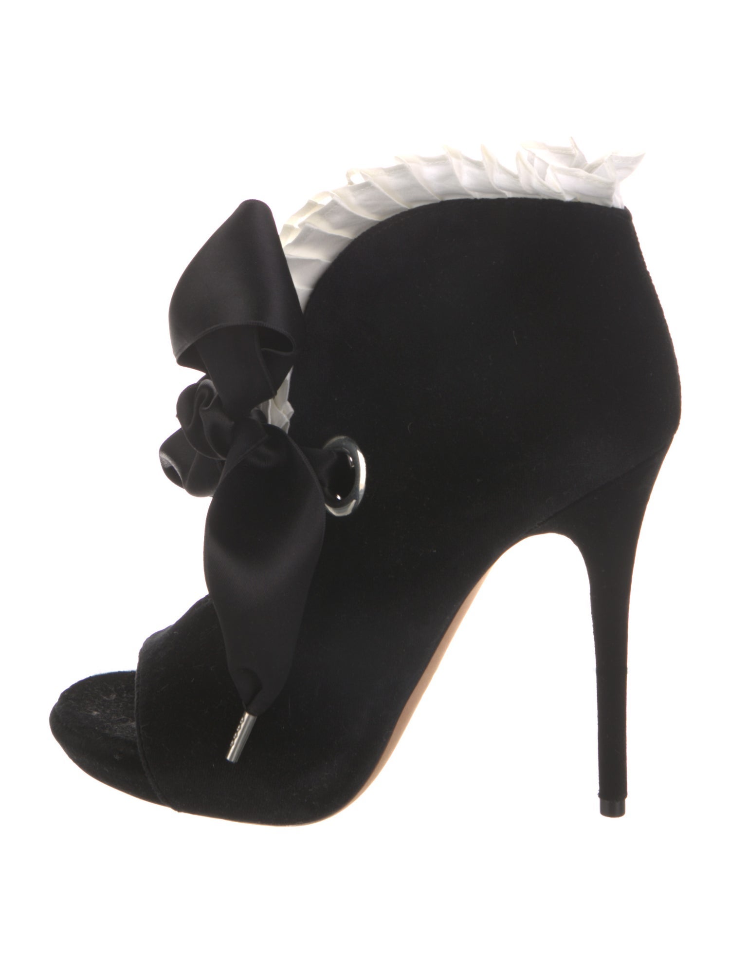 Alexander McQueen Velvet Ruffle Embellishment Pumps