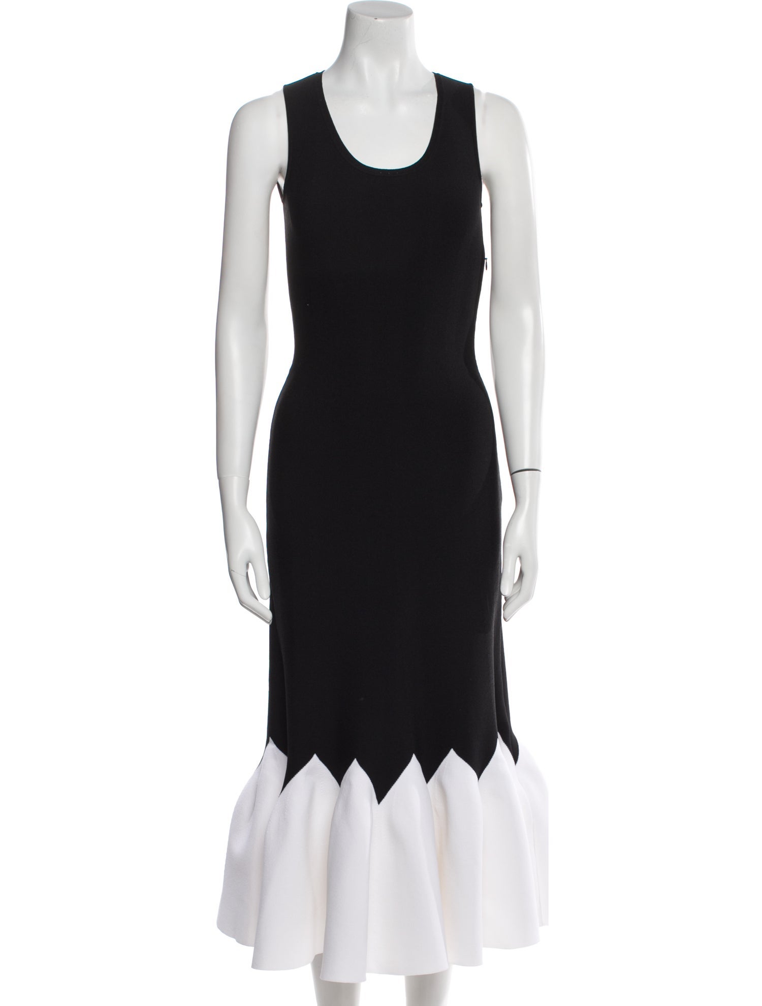 Alexander McQueen Scoop Neck Long Dress