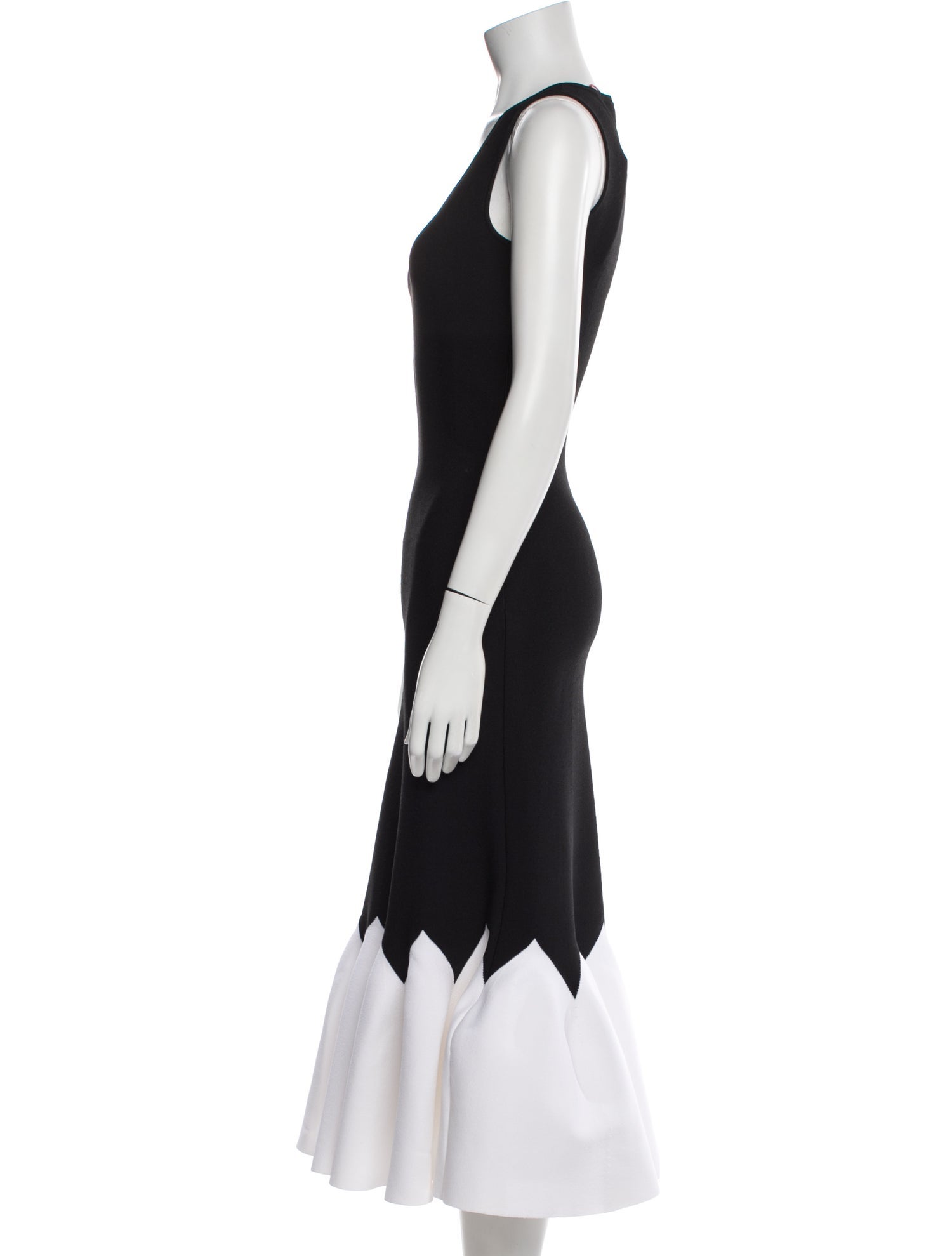 Alexander McQueen Scoop Neck Long Dress