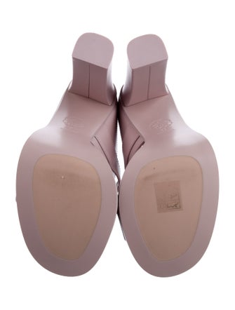 Alexander McQueen Leather T-Strap Sandals