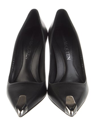 Alexander McQueen Spike Accents Leather Pumps
