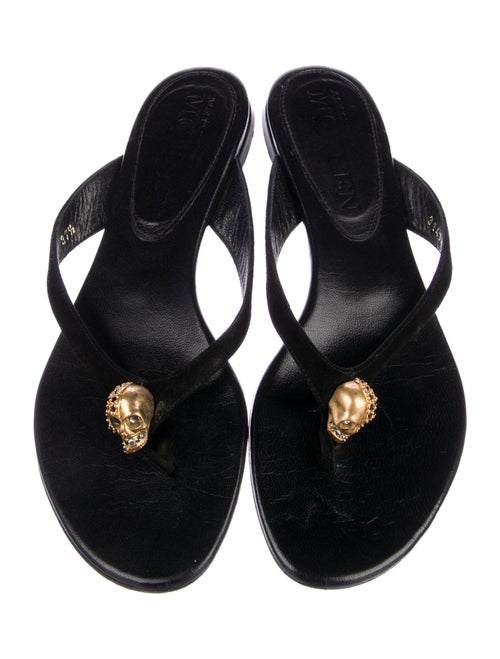 Alexander McQueen Skull Leather Flip Flops