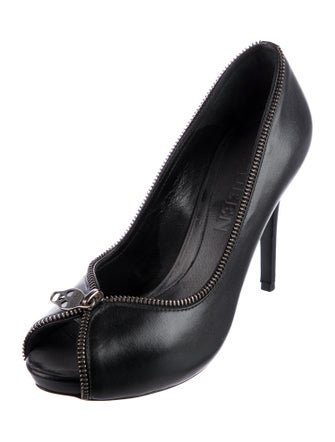 Alexander McQueen Skull Leather Pumps