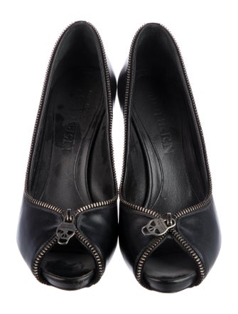 Alexander McQueen Skull Leather Pumps