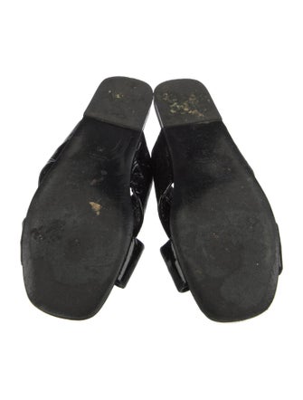 Alumnae Patent Leather Slides