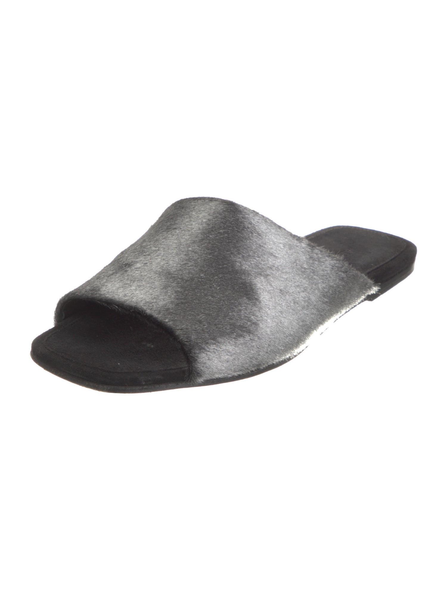 Alumnae Shoes | The RealReal