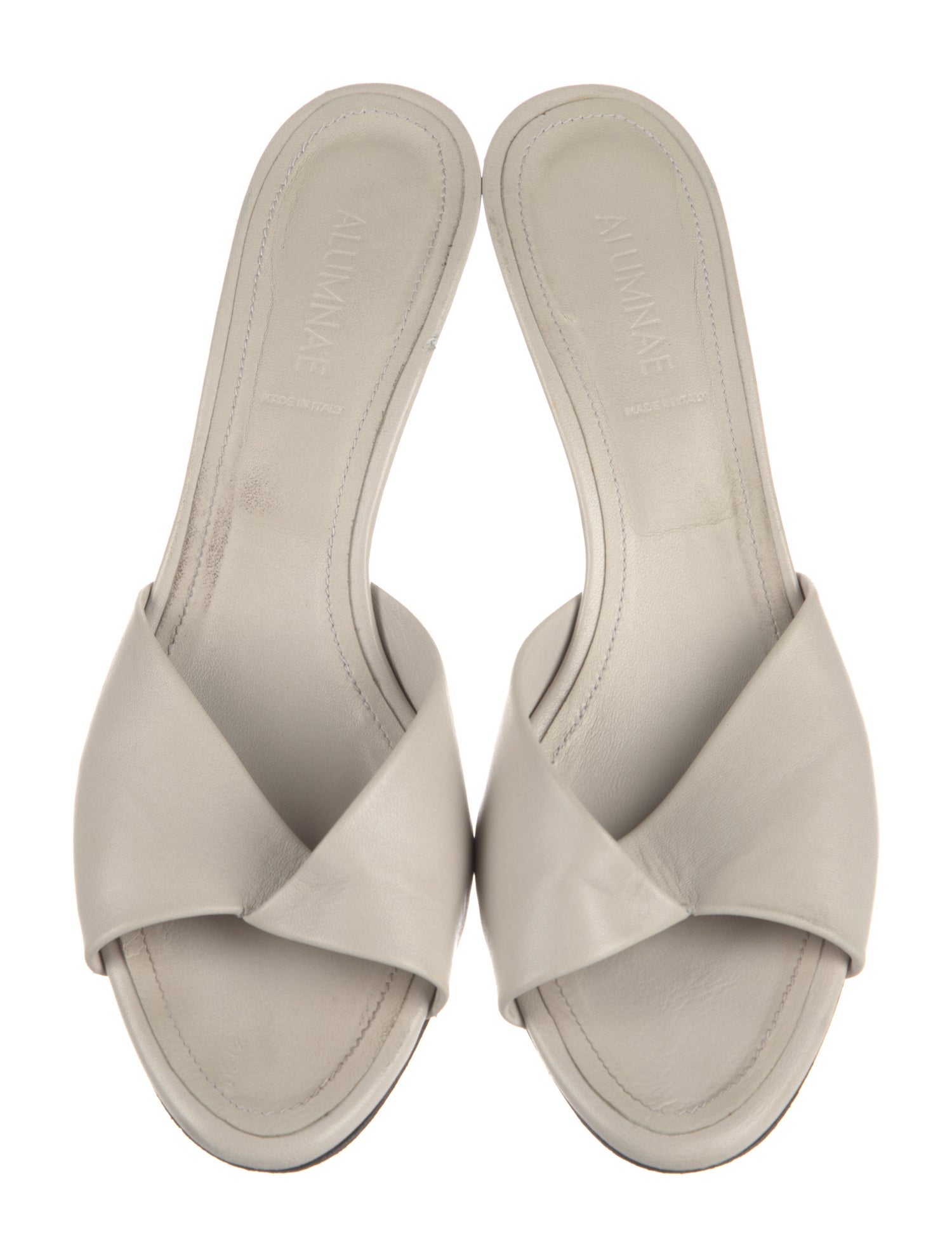 Alumnae Leather Slides