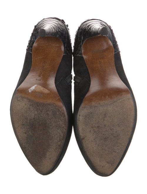 Alexandre Birman Suede Pumps