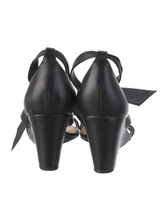 Alexandre Birman Leather Bow Accents T-Strap Sandals