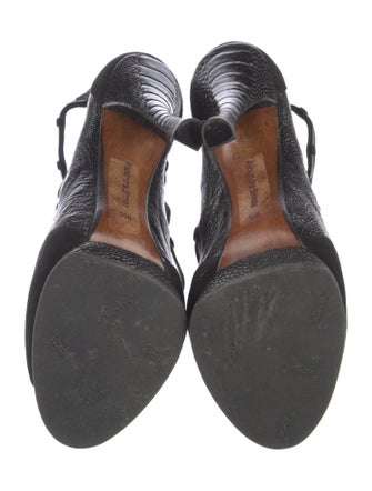 Alexandre Birman Leather Pumps