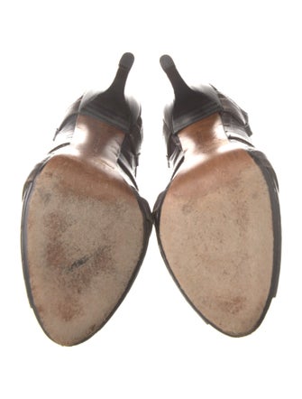 Alexandre Birman Leather T-Strap Pumps