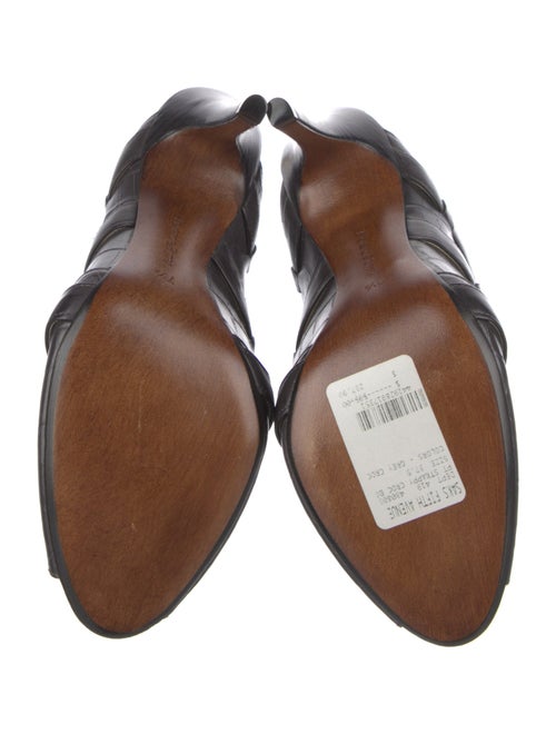 Alexandre Birman Leather T-Strap Pumps