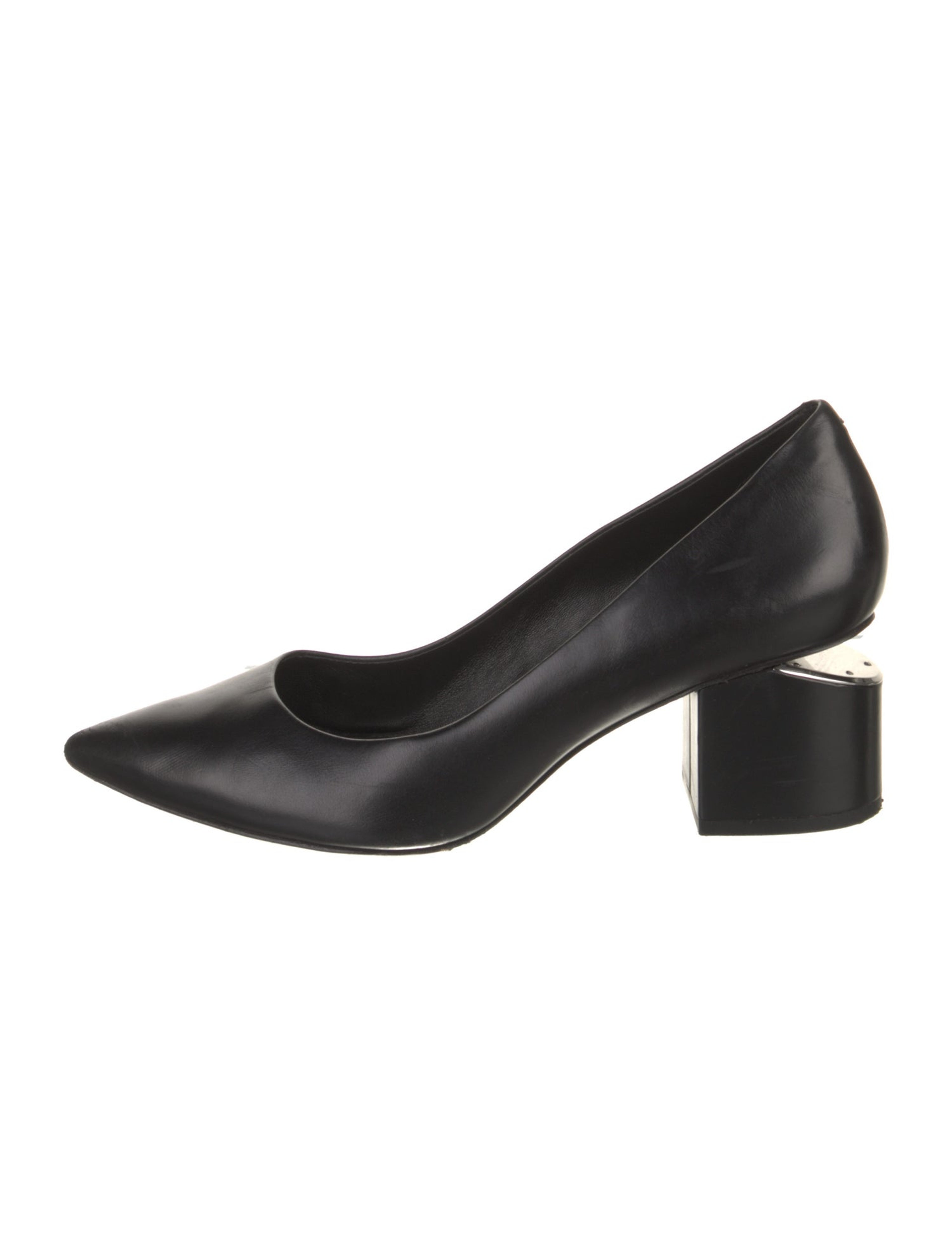 Leather Pumps