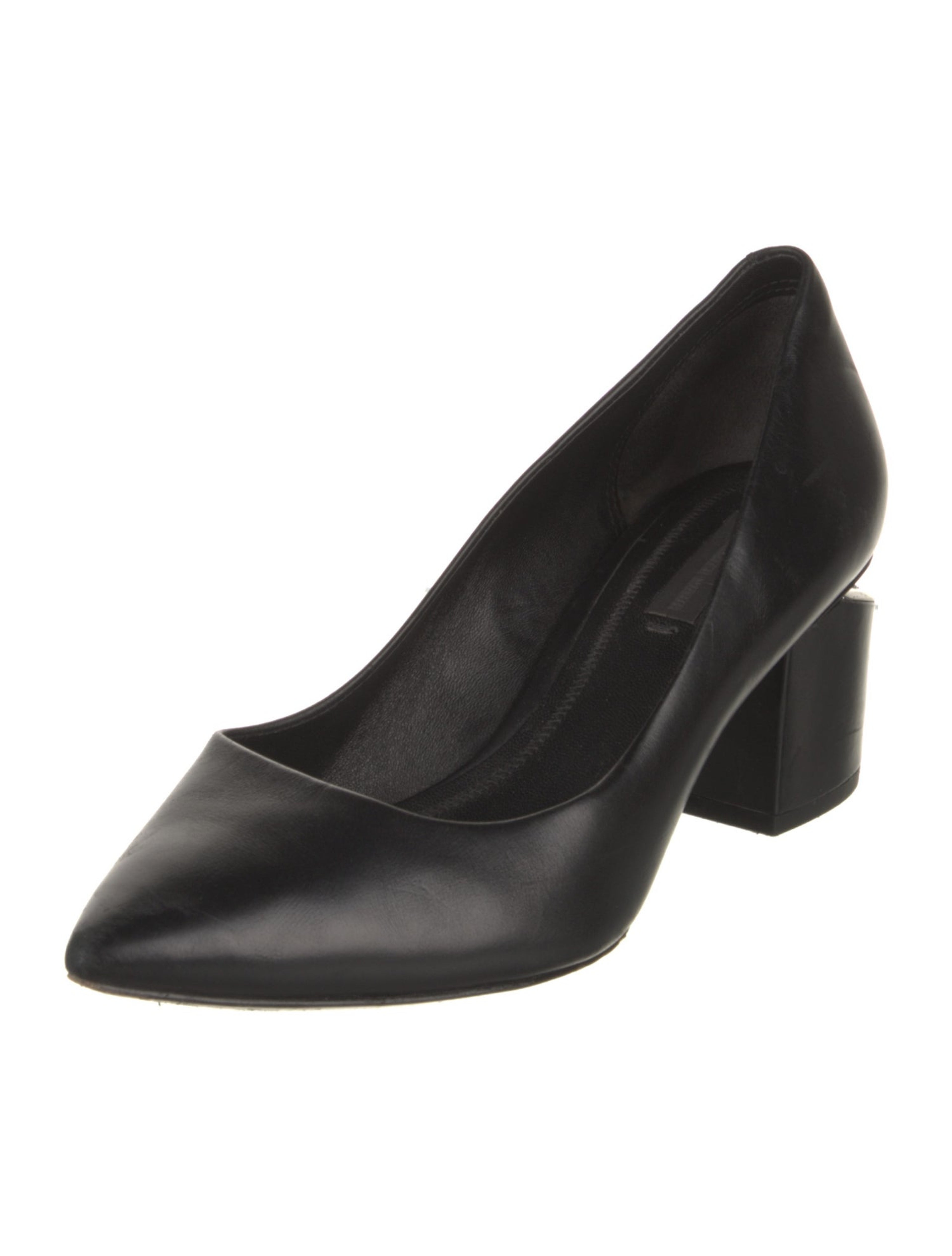 Leather Pumps