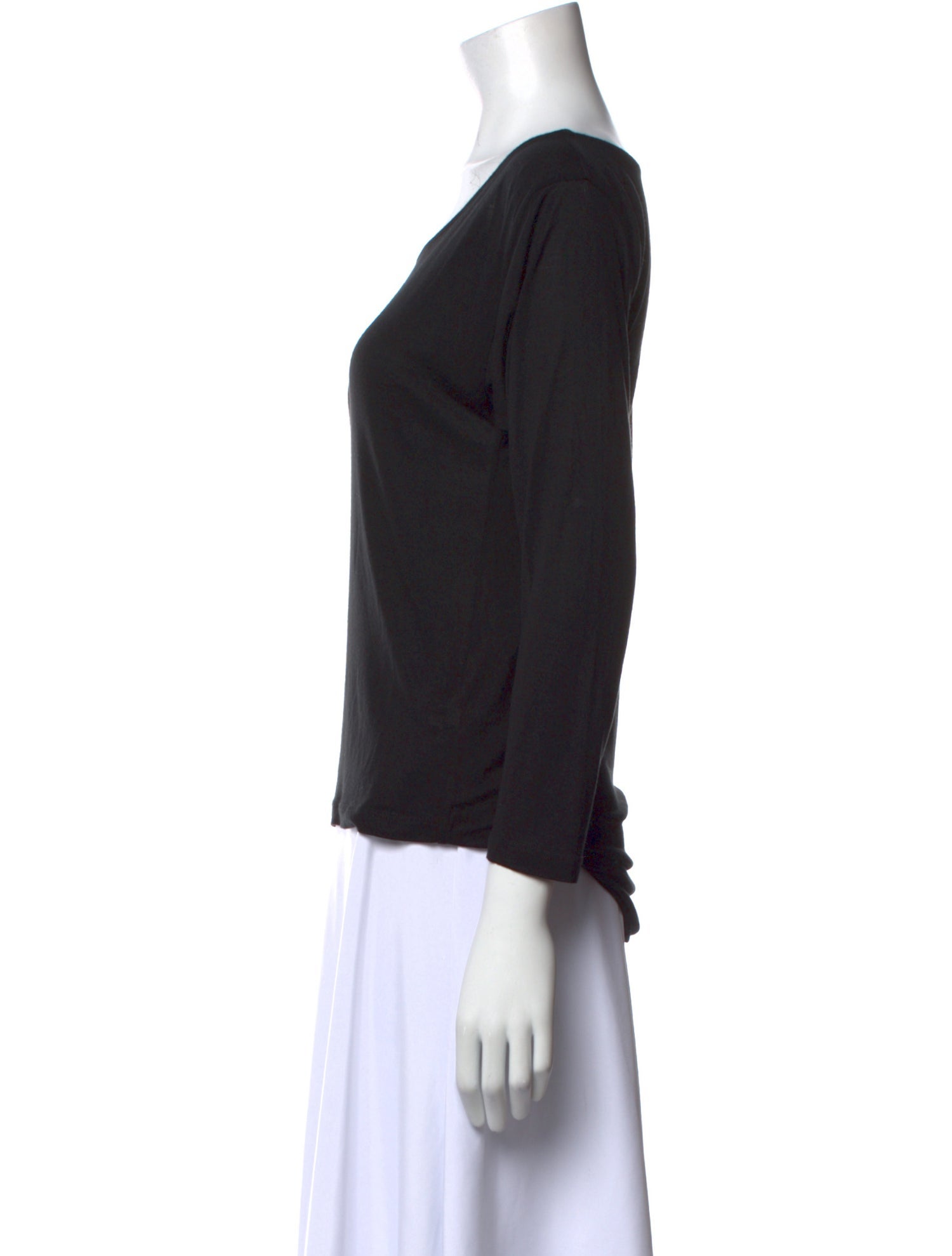 Amber Sakai Scoop Neck Three-Quarter Sleeve T-Shirt