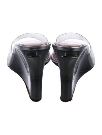 Amina Muaddi 2022 Lupita Slides