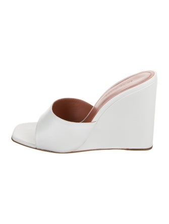 Amina Muaddi 2021 Lupita Slides