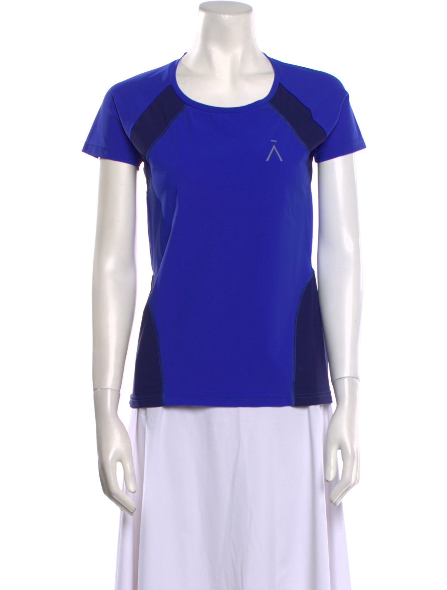 Aman Scoop Neck Short Sleeve T-Shirt