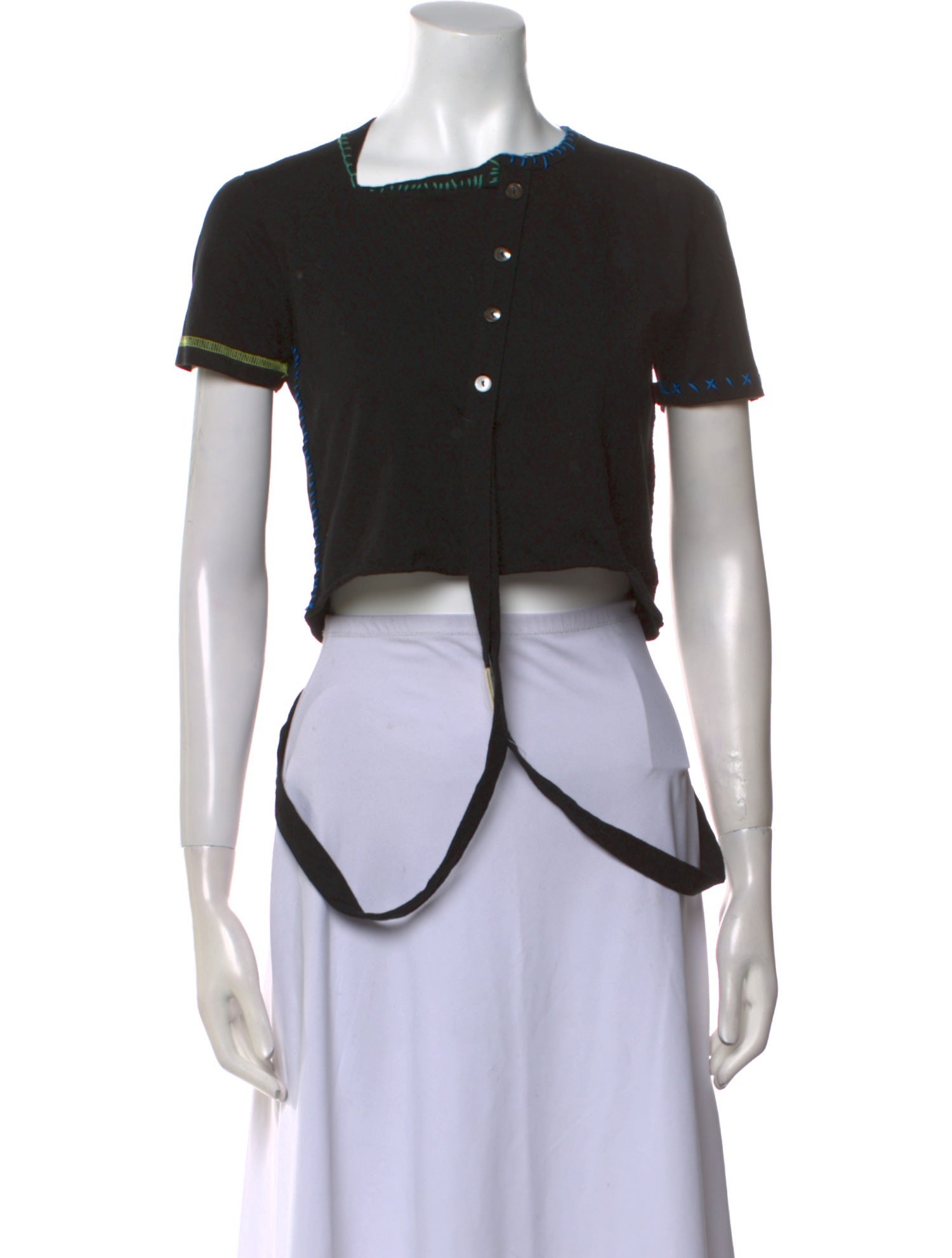 Andersson Bell Square Neckline Short Sleeve Crop Top