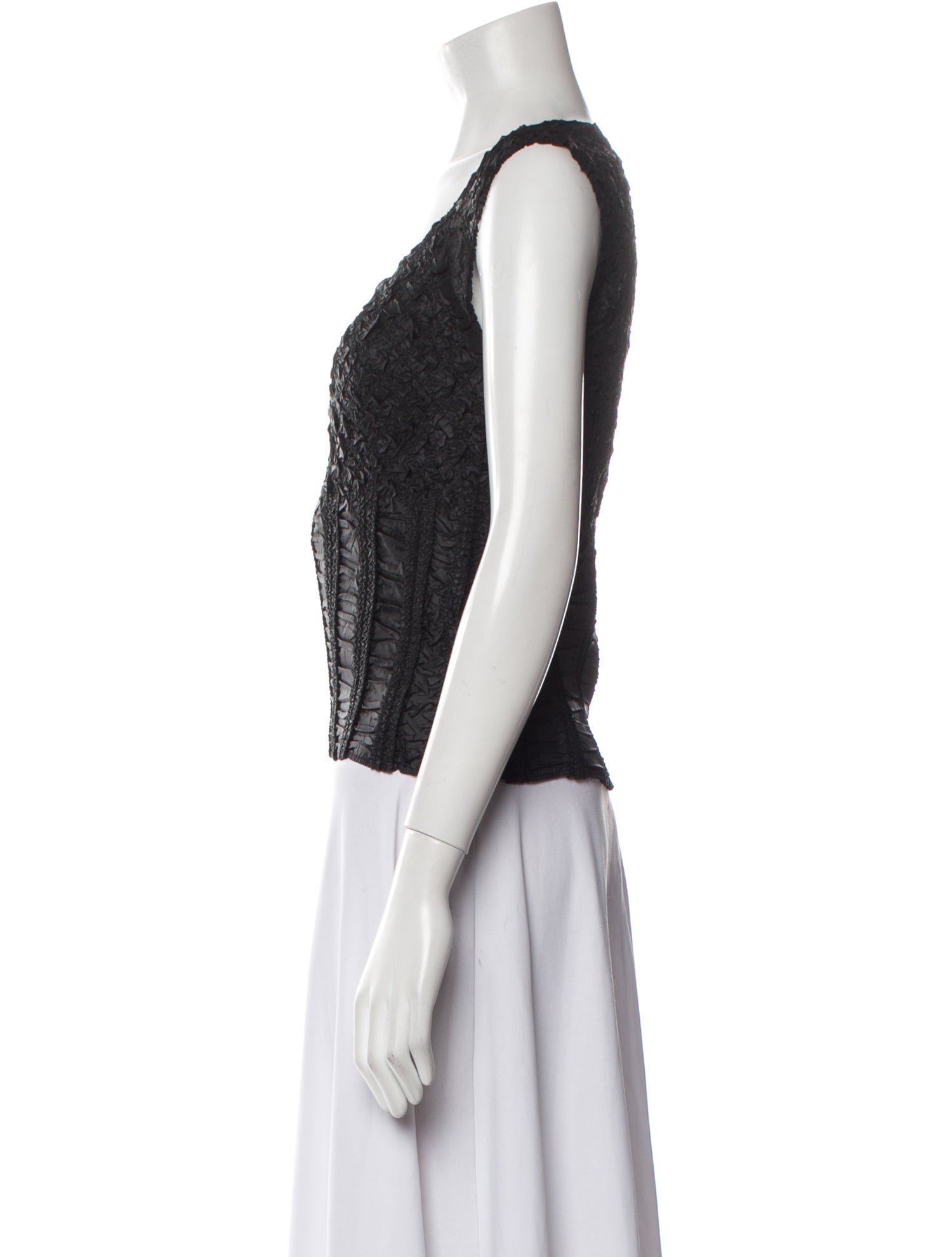 Anne Fontaine Scoop Neck Sleeveless Crop Top