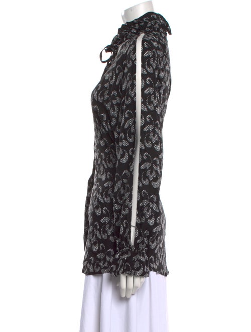 Anne Fontaine Printed Long Sleeve Button-Up Top