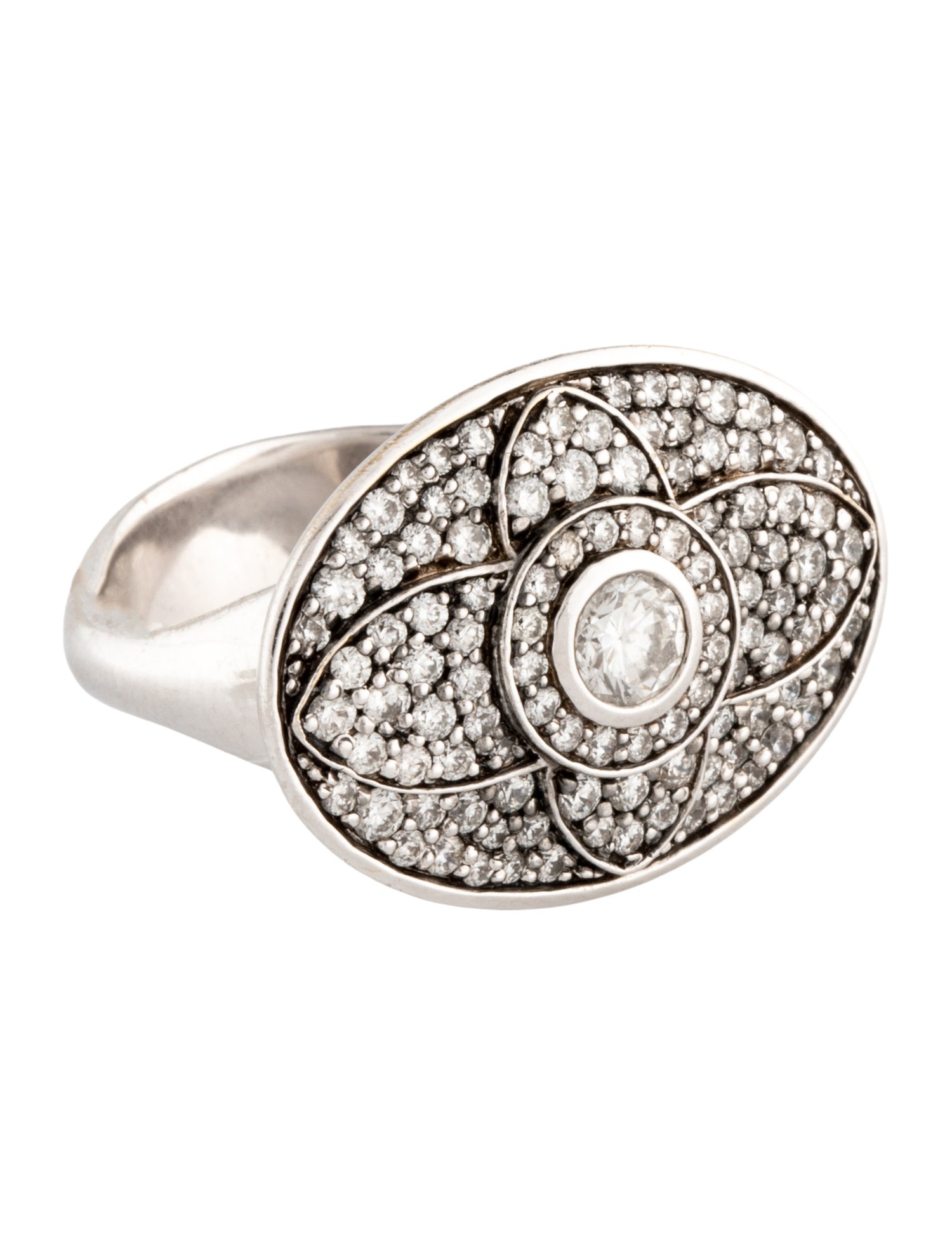 Aspery & Guldag 18K 1.06ctw Diamond Oval Cocktail Ring