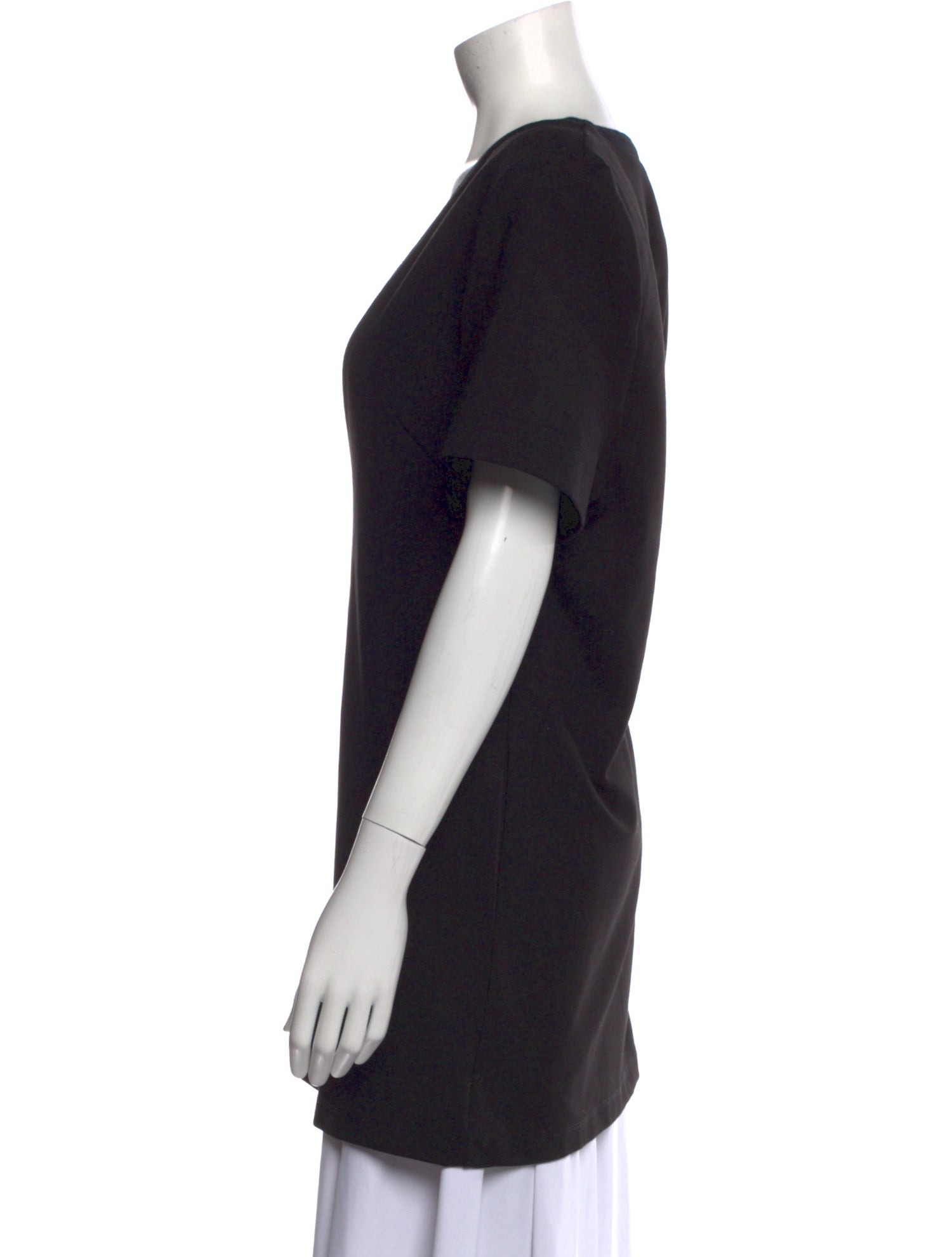Area V-Neck Short Sleeve Tunic w/ Tags