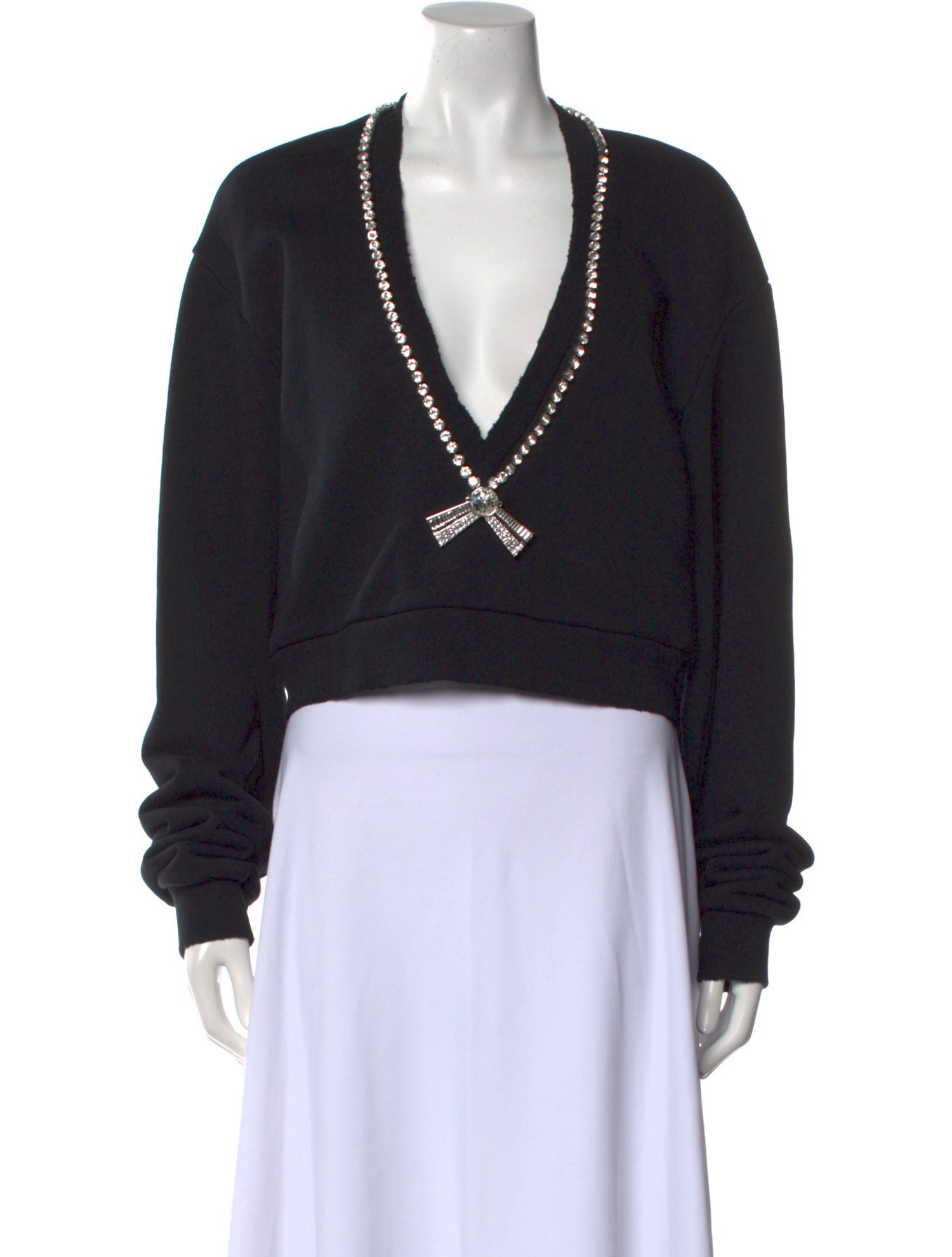 Area V-Neck Long Sleeve Crop Top