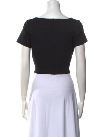 Area Square Neckline Short Sleeve Crop Top