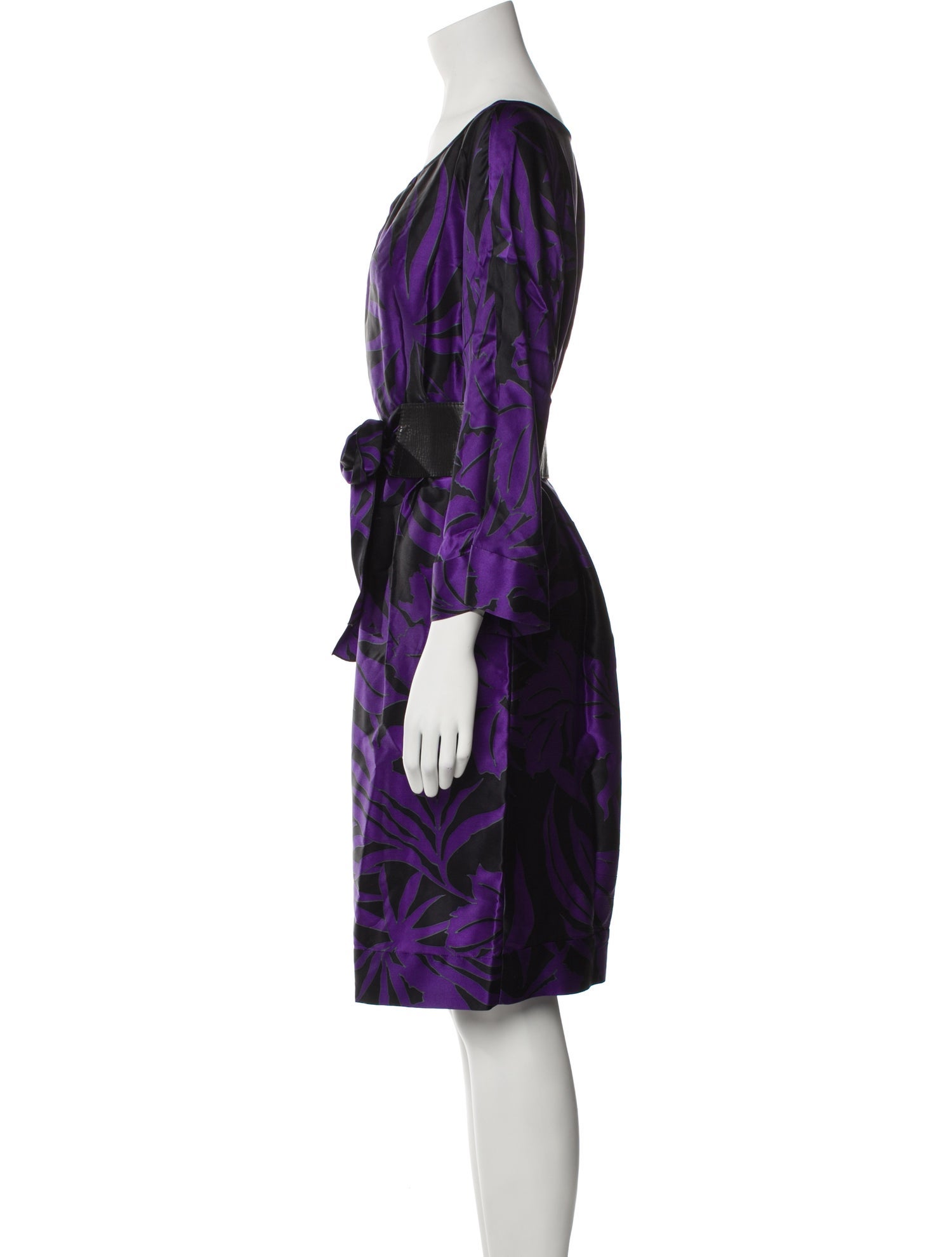 Armani Collezioni Silk Knee-Length Dress