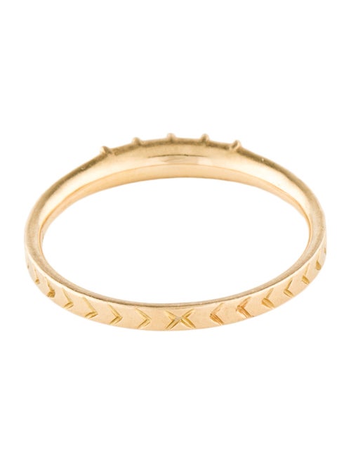 Artëmer 18K Diamond Chevron Wedding Band