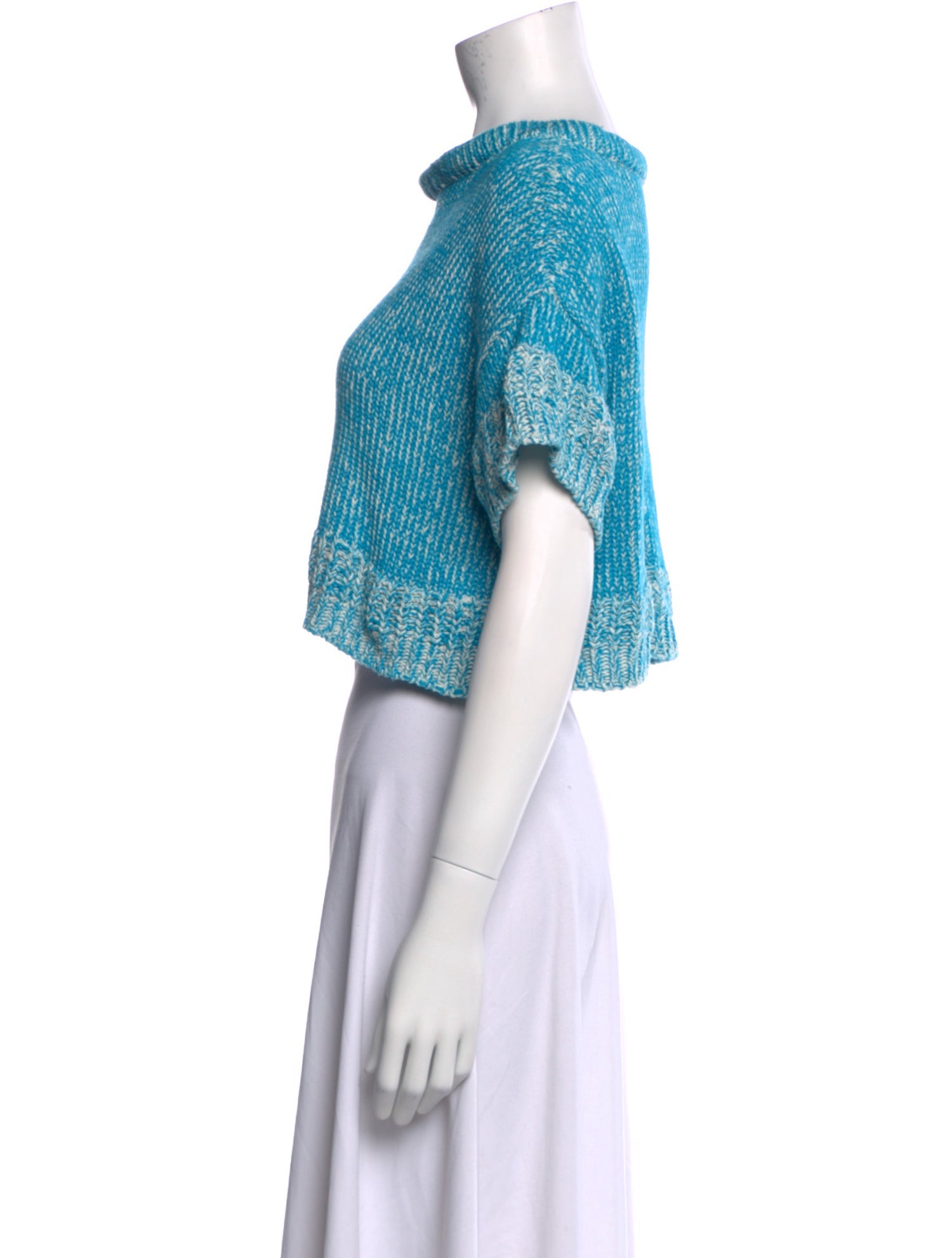 babaà Scoop Neck Short Sleeve Crop Top