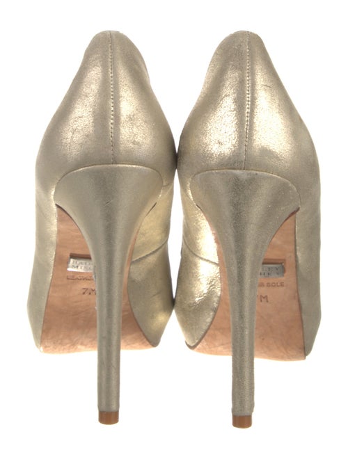 Badgley Mischka Leather Pumps