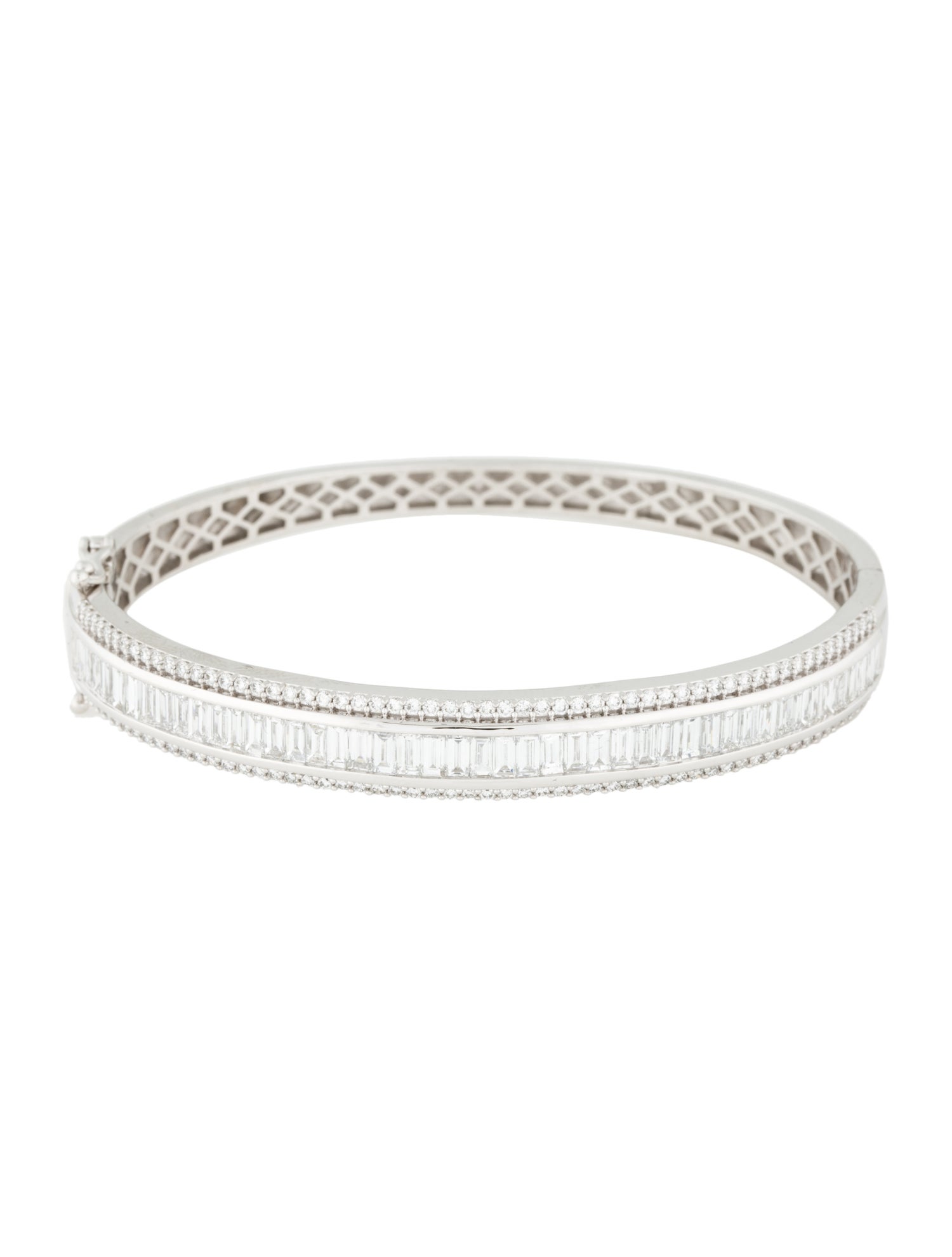 Badgley Mischka 14K 4.00ctw Lab Grown Diamond Oval Bangle Bracelet