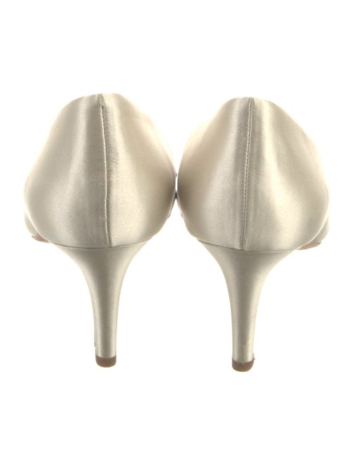 Badgley Mischka Satin Crystal Embellishments Pumps