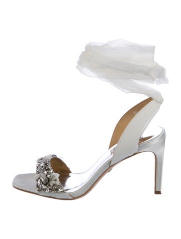 Badgley Mischka Pumps Satin Crystal Embellishments Slingback 3.5
