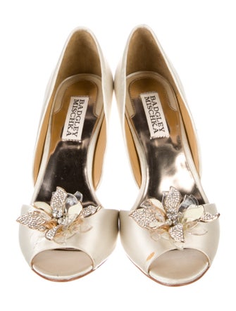 Badgley Mischka Satin Crystal Embellishments D'Orsay Pumps