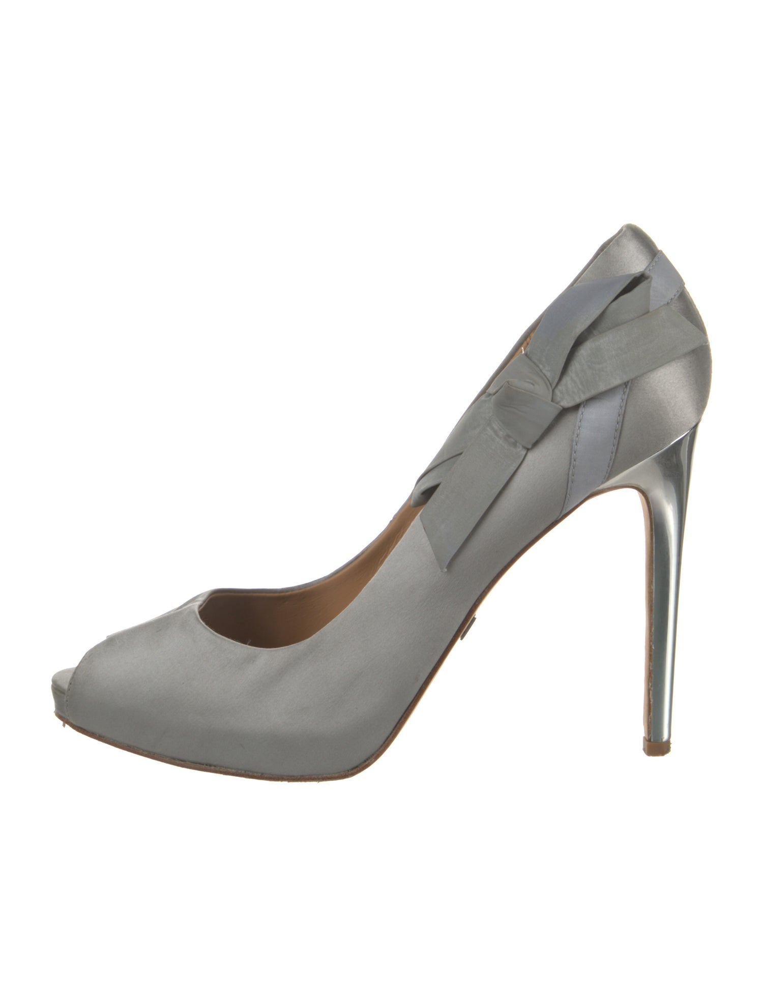 Badgley Mischka Satin Bow Accents Pumps