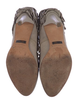 Badgley Mischka Canvas Ruffle Embellishment Pumps